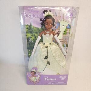 Disney Parks Princess Tiana Doll with Brush New with Box 3+